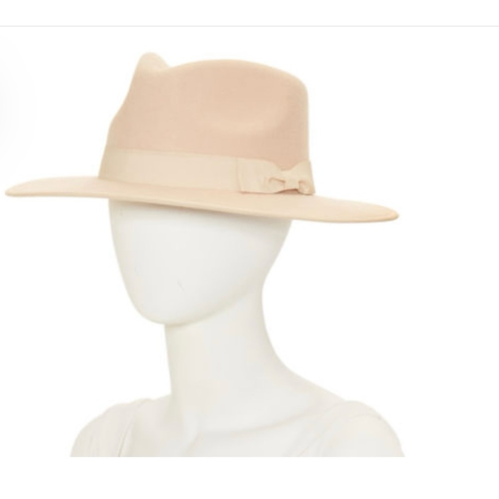 Liz Claiborne Felt With Bow Womens Fedora
BLUSH Color